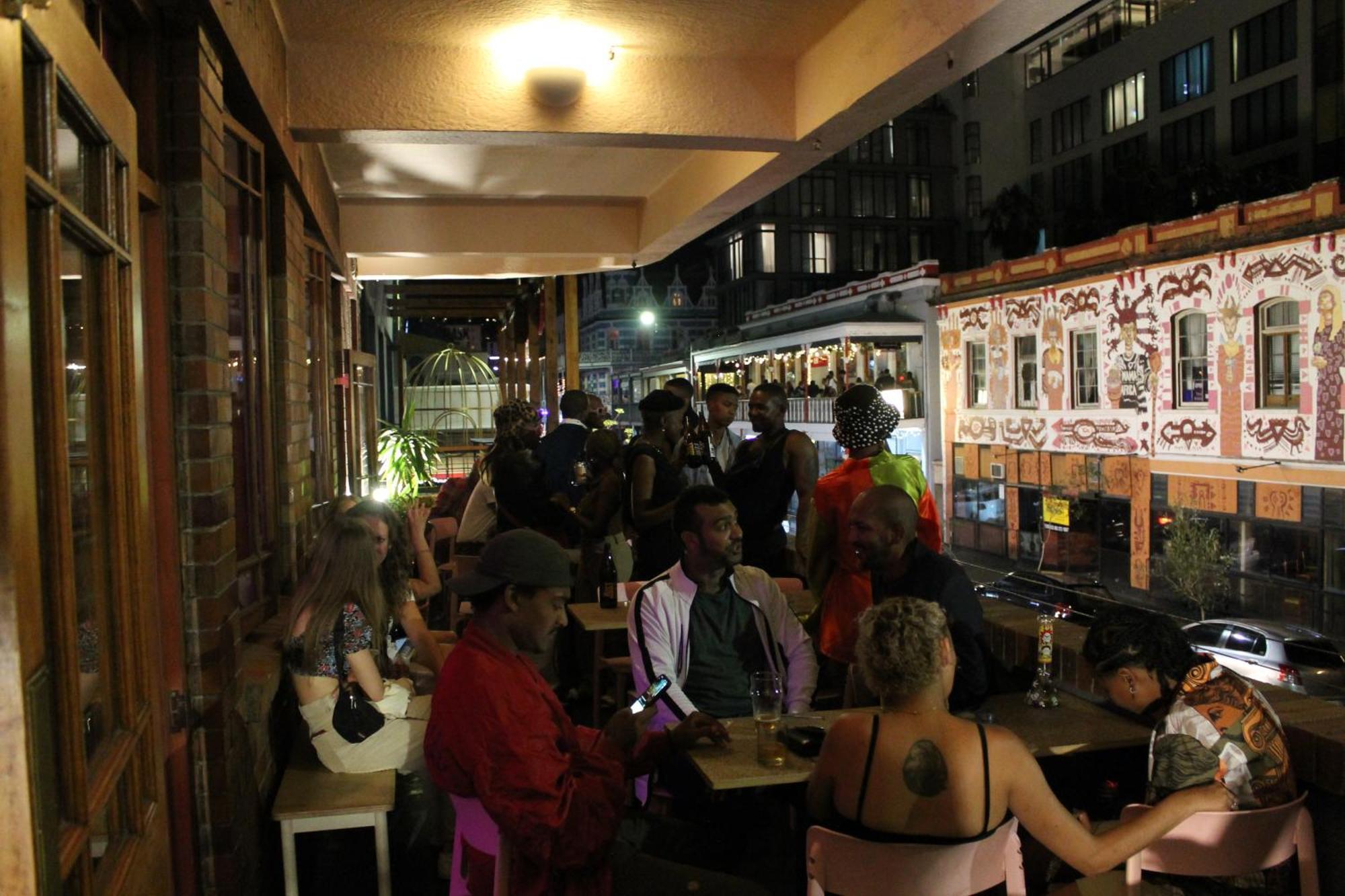 Long Street Backpackers (Adults Only) Vandrarhem Kapstaden Exteriör bild